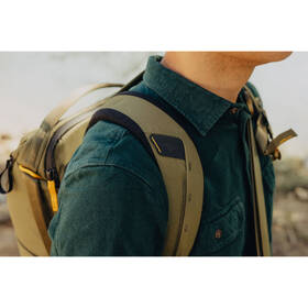 Batoh Peak Design Everyday Backpack 20L (v2) khaki

 obrázek produktu 9 z 9
