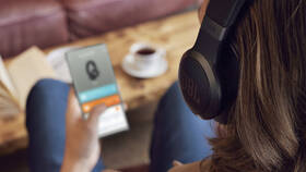 Sluchátka JBL Live 770NC černá

 obrázek produktu 11 z 13