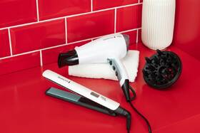 Dárková sada péče o vlasy Remington S8500GP Shine Therapy 

 obrázek produktu 5 z 15