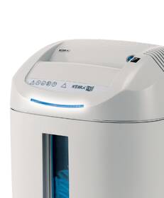 Skartovač KOBRA +1 SS4, A4, 19 listů, 38l, P2 bílý/modrý

 obrázek produktu 2 z 5
