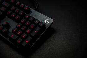 Klávesnice Logitech G413, červené podsvícení, US carbon

 obrázek produktu 7 z 11