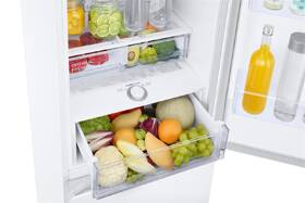 Chladnička s mrazničkou Samsung RB38C606CWW/EF bílá barva
