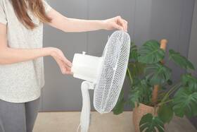 Ventilátor stojanový Black+Decker BXEFP40E bílý

 obrázek produktu 5 z 10