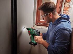 Kladivo Bosch UniversalHammer 18V (bez baterie) 

 obrázek produktu 7 z 8