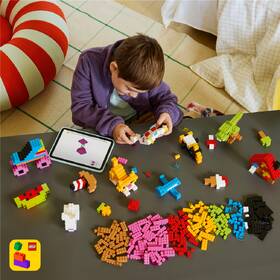 Stavebnice LEGO® Classic 11045 Pestrobarevné kreativní kostky 

 obrázek produktu 8 z 10