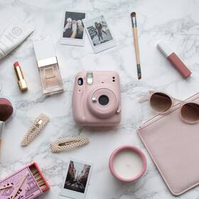 Instantní fotoaparát Fujifilm Instax mini 11 LED bundle růžový

 obrázek produktu 10 z 11