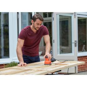 Excentrická bruska Black-Decker BEW210-QS 

 obrázek produktu 4 z 5