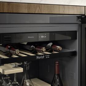 Vinotéka Miele KWTUS 7055 F černá/sklo

 obrázek produktu 2 z 9
