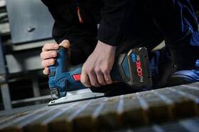 Přímočará pila Bosch GST 18 V-LI S (bez baterie) 

 obrázek produktu 5 z 7