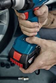 Utahovák rázový Bosch Professional GDS 18V-400 (s baterií) 
