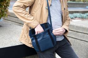 Pouzdro Peak Design Field Pouch (v2) modrá barva
