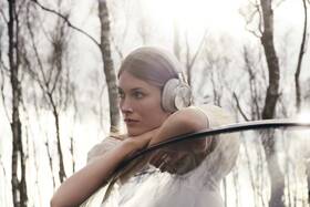 Sluchátka Bang & Olufsen Beoplay H95 šedá

 obrázek produktu 10 z 10