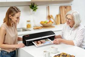 Laminátor Peach TopSpeed PL818, A3 černý

 obrázek produktu 5 z 5