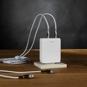 Nabíječka do sítě FIXED GaN 1x USB, 3x USB-C PD, 100W bílá

 obrázek produktu 6 z 10