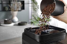 Automatický kávovar De'Longhi ECAM 310.80.SB černý/stříbrný

 obrázek produktu 5 z 15