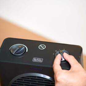 Teplovzdušný ventilátor Black+Decker BXSH1500E černý

 obrázek produktu 6 z 7