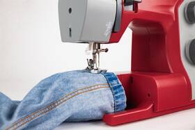 Šicí stroj Veritas Power Stitch 17 červený

 obrázek produktu 11 z 26
