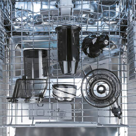 Odšťavňovač Electrolux ESJ4000 nerez

 obrázek produktu 4 z 7