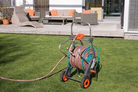 Vozík na hadice Gardena 100 02674-20 

 obrázek produktu 4 z 5