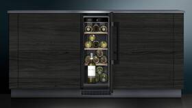 Vinotéka Siemens KU20WVHF0 černá barva
