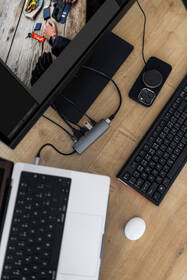 USB Hub FIXED USB-C FIXED HUB Pro, pro notebooky a tablety šedý

 obrázek produktu 8 z 11