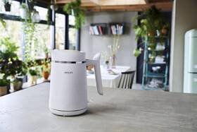Rychlovarná konvice Philips HD9365/10 bílá

 obrázek produktu 9 z 9