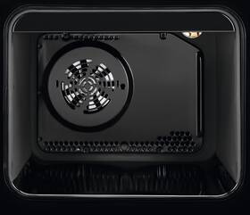 Sklokeramický sporák Electrolux LKR564255X nerez

 obrázek produktu 3 z 5