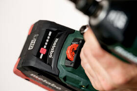 Utahovák rázový Metabo SSW 18 LTX 550 BL (bez baterie) 602404840 

 obrázek produktu 1 z 5