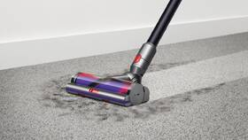 Tyčový vysavač Dyson V10 Total Clean stříbrný

 obrázek produktu 4 z 9