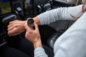 Řemínek Garmin Quick Release (22 mm), stříbrná přezka šedý

 obrázek produktu 4 z 4