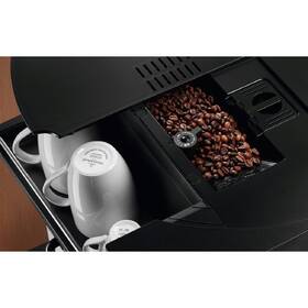 Vestavné espresso Electrolux EBC95T černý

 obrázek produktu 5 z 9