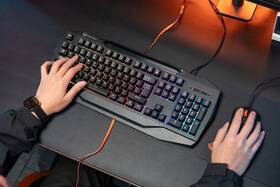 Klávesnice s myší Meetion C490, US layout + headset + mouse pad podložkou a sluchátky černá

 obrázek produktu 18 z 19