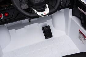 Elektrické autíčko MaDe Lamborghini 

 obrázek produktu 19 z 34