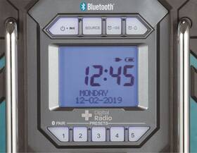 Radiopřijímač s DAB+ Makita DMR301 (bez baterie) 
