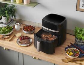 Fritéza horkovzdušná RUSSELL HOBBS 27630-56, 8,3 l černá

 obrázek produktu 11 z 20