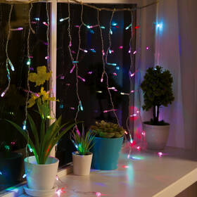 Vánoční osvětlení ColorWay vnitřní, 100 LED, 3× 0,6m, IP20, USB, vícebarevné 

 obrázek produktu 1 z 10