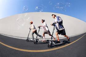 Elektrická koloběžka Segway eKickscooter Ninebot E3 Pro E antracitová

 obrázek produktu 22 z 35