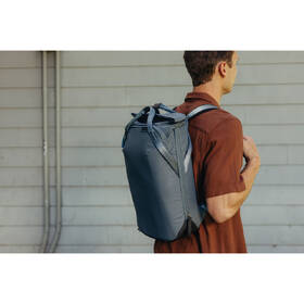 Batoh Peak Design Everyday Totepack 20L (v2) modrá

 obrázek produktu 7 z 9