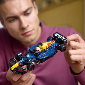 Stavebnice LEGO® Speed Champions 77243 Závodní auto Oracle Red Bull Racing RB20 F1® 

 obrázek produktu 7 z 9