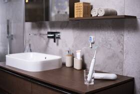 Zubní kartáček TrueLife SonicBrush GL UV bílý

 obrázek produktu 8 z 8