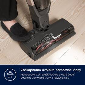Tyčový vysavač Electrolux ES52C212XN 
