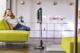 Tyčový vysavač Hoover HF920P 011 
