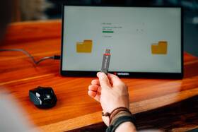 USB Flash Verbatim Dual QuickStick USB-C & USB-A 512GB 

 obrázek produktu 4 z 4