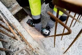 Úhlová bruska akumulátorová Metabo W 18 (s baterií) 602247510 

 obrázek produktu 5 z 7