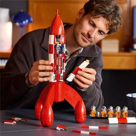 Stavebnice LEGO® Ideas 21367 Tintin® a raketa na Měsíc 

 obrázek produktu 4 z 9