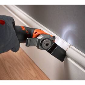 Multibruska Black-Decker BDCOS18D1K-QW (s baterií) 

 obrázek produktu 3 z 4