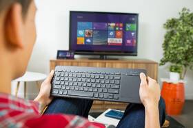 Klávesnice Microsoft All in One Media Wireless, CZ/SK černá

 obrázek produktu 5 z 8