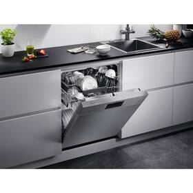 Myčka nádobí AEG FES5368XZM 
