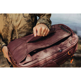 Batoh Peak Design Travel Backpack 30L vínový

 obrázek produktu 8 z 8