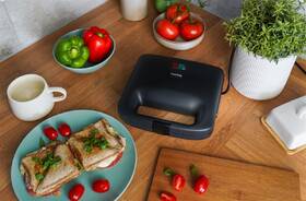 Sendvičovač Huslog HUS1042 černý

 obrázek produktu 6 z 7